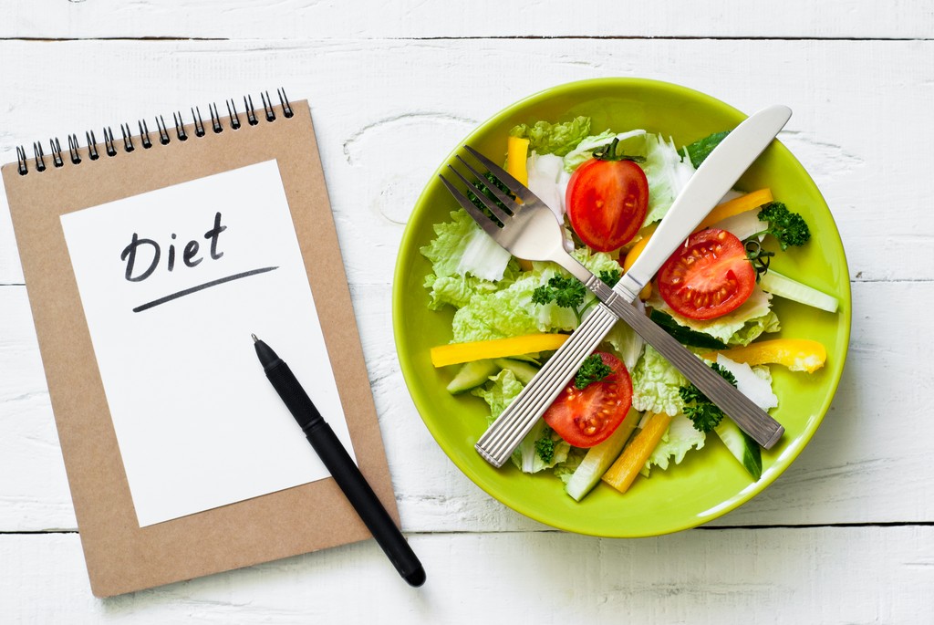 Dieta matki karmiącej piersią – co można jeść?