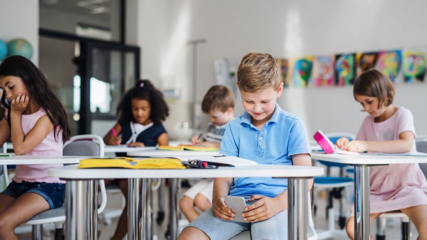 Jak sprawdzić czy dziecko ma uzależnienia?