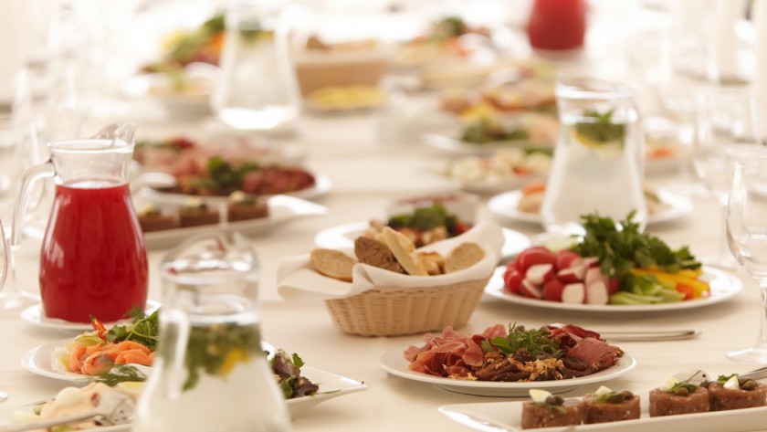 Dobieranie potraw na wesele – jak to robić?