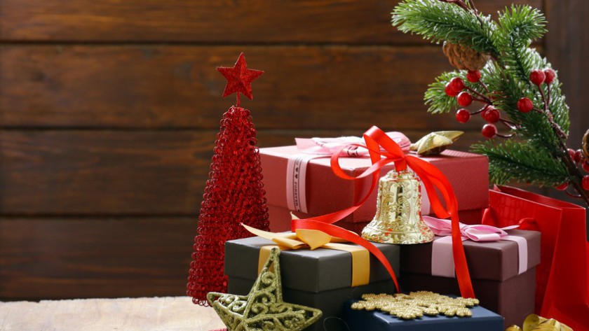 Dodatek do prezentu na Święta – jaki upominek wybrać?