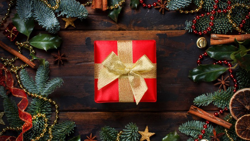 Prezent pod choinkę dla żony – najciekawsze pomysły na prezent na Święta
