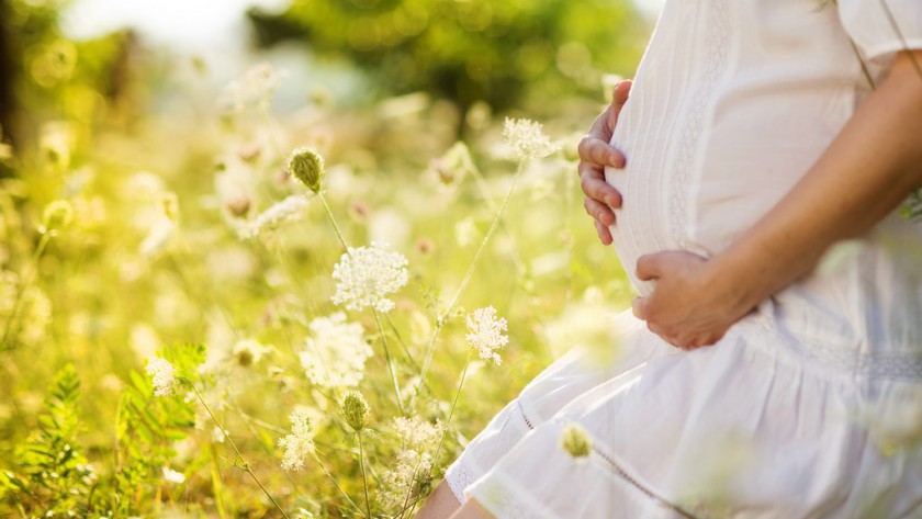 Wysoka temperatura – jak postępować podczas ciąży?
