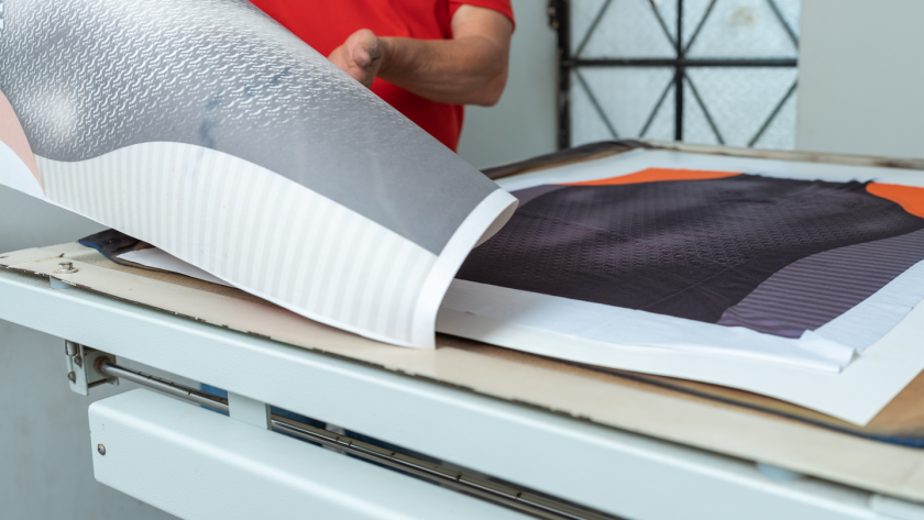 Drukowane koszulki i bluzy z kapturem dla całej rodziny